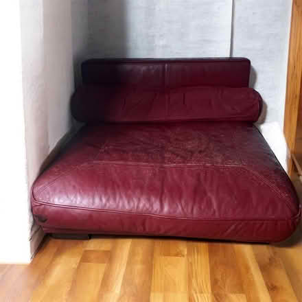 Photo of free Large 8 seater corner sofa (Upper Holloway N6) #3