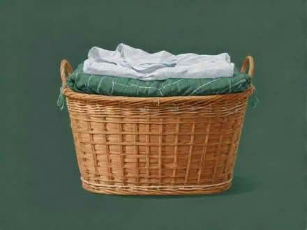 Photo of free Wicker laundry basket (BT17) #1