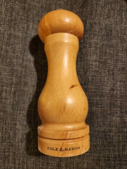 Photo of free Salt mill / grinder (Crowmarsh (OX10)) #2