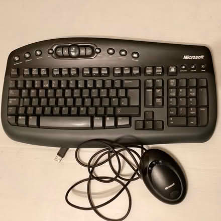 Photo of free MS Wireless Keyboard (Woodchurch CH49) #1