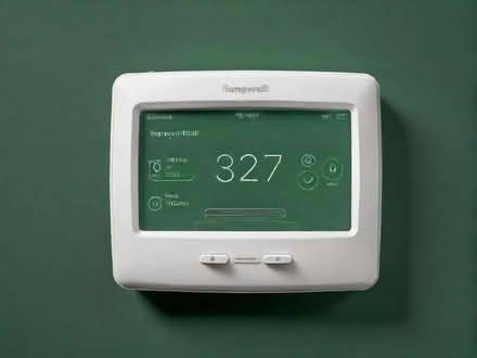 Photo of honeywell room thermostst cm921 (Farley Hill RG7) #1