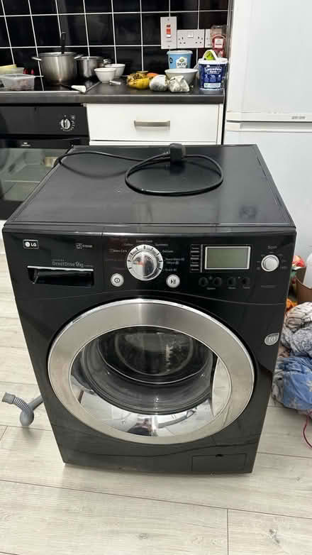 Photo of free Old lg washing machine (New Eltham SE9) #1