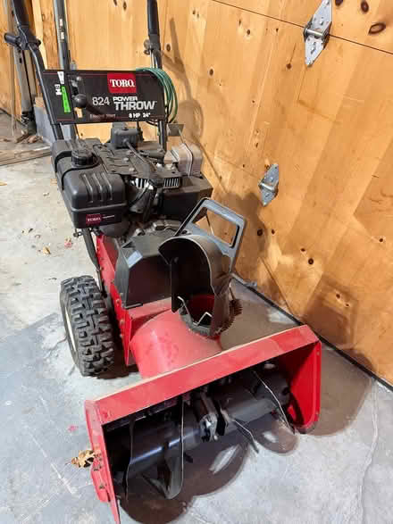 Photo of free Toro 824 Power Throw Snow Blower (Tartia Road, East Hampton) #1
