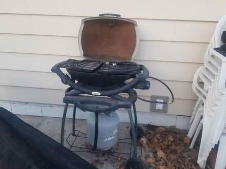 Photo of free Outdoor grille (Ashland and River Street) #3