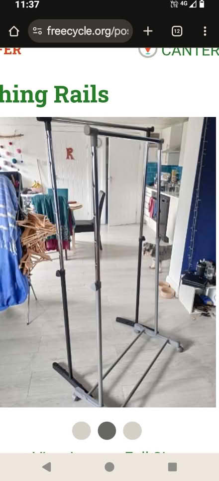 Photo of free Clothing Rails (TN25) #1