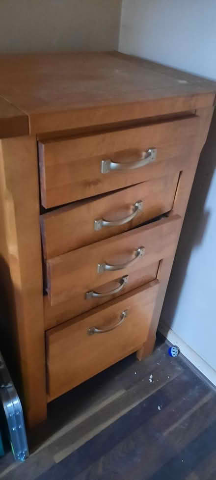 Photo of free Drawers (LU4 leagrave) #1