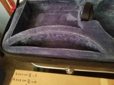 Photo of free 4/4 Full size violin case (Ashland and River Street) #3