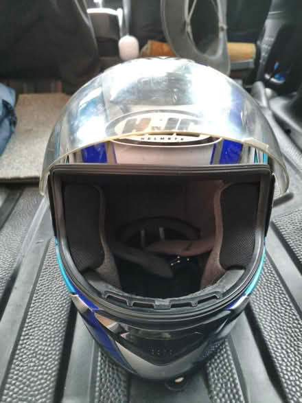 Photo of free HJC Crash Helmet. Size : XL (62) (Corfe Mullen BH21) #2