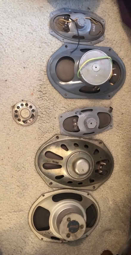 Photo of free A number of loudspeakers ideal for hobbyist (Bramhall SK7) #1