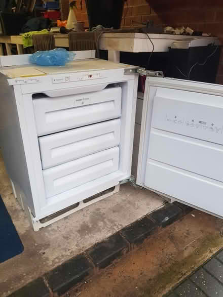 Photo of free Hotpoint integral freezer (Mansfield Ng18) #2
