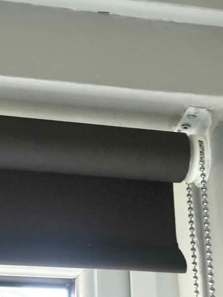 Photo of free Roller blind to gift Bit faded ng5 (Sherwod NG5) #4