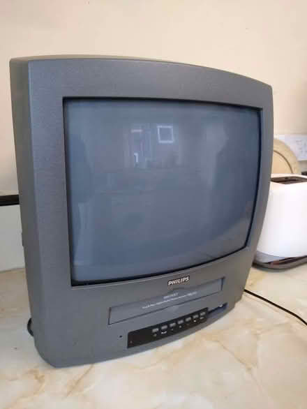 Photo of free TV/ VHS player (West Worthing BN13) #1