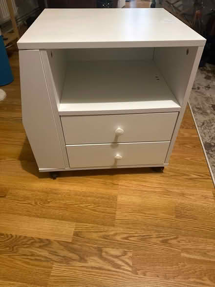 Photo of free Small white table (Kidlington OX5) #1