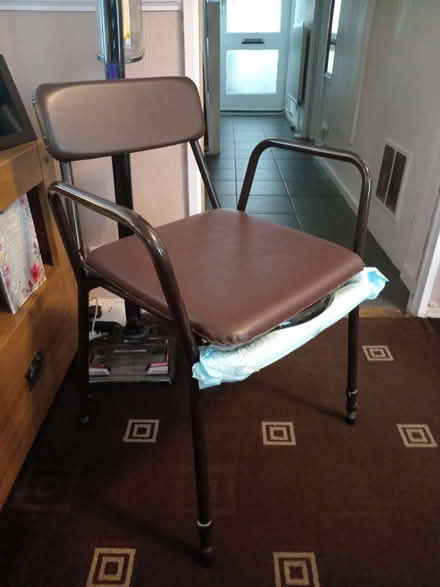 Photo of free Commode (South Ockendon RM15) #1