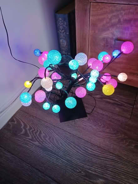 Photo of free Changing colours lamp (Seacroft LS14) #1