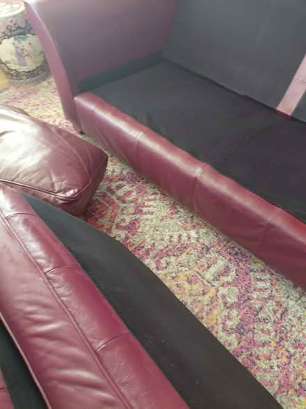 Photo of free 4 seater leather sofa (Plumstead common) #2