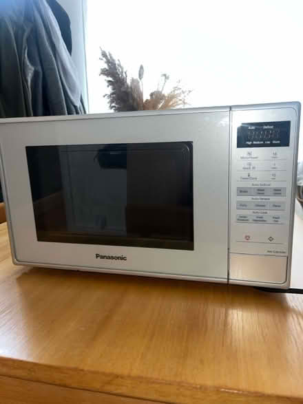 Photo of free Microwave (DE1) #2