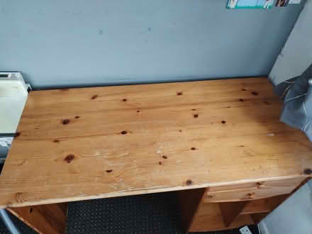 Photo of free Wooden desk and single bed with mattress (New Farnley LS12) #1