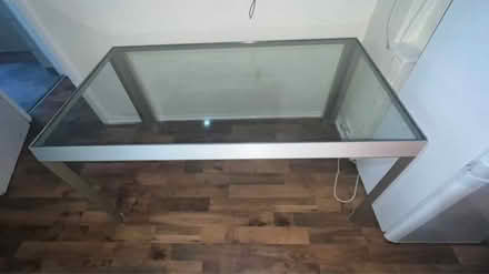 Photo of free Glass table (Edgware HA8) #1