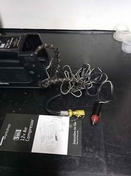 Photo of free car tyre inflator (Chalfont Common SL9) #2