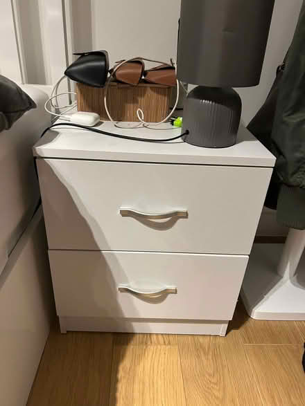 Photo of free 2 white bed side lockers from Wayfair (Highbury New Park N16) #1
