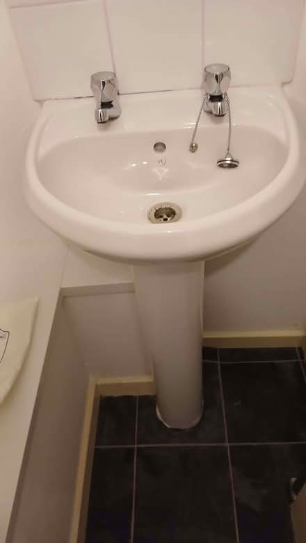 Photo of free Basin (Giffnock G46) #2
