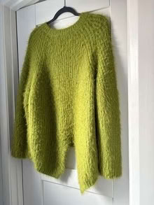 Photo of free jumper size medium (Moor Allerton LS17) #1