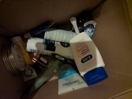 Photo of free bathroom items -opened (Partick (G11)) #1