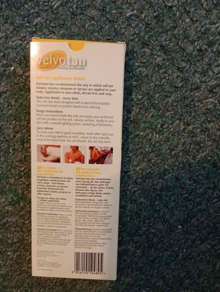 Photo of free Self-tan mitt (Carrington M31) #2