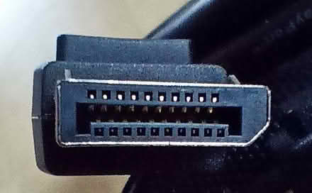 Photo of free DP (Display Port) computer monitor cable, 2M (Chesham HP5) #1