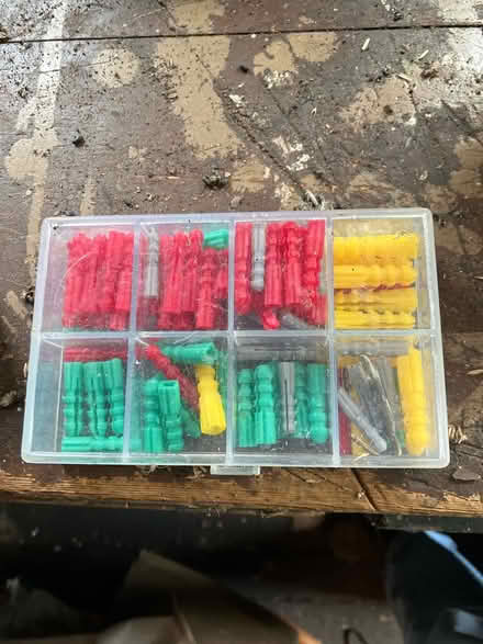 Photo of free Wall things (SE24) #1