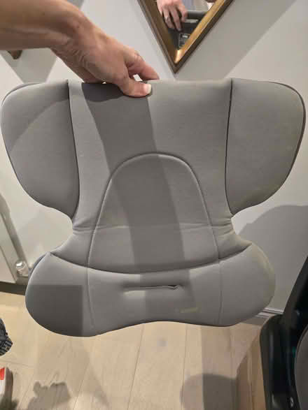 Photo of free Joie Steadi Carseat with carry bag for air travel (Stoke Newington N16) #2
