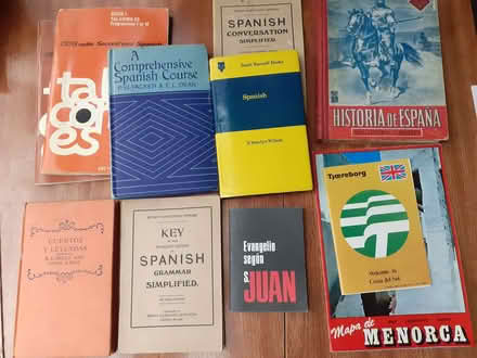 Photo of free Spanish books (Southport PR8) #1