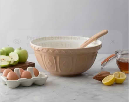 Photo of Large Ceramic Mixing Bowl (BA16 Street) #1