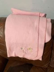 Photo of free pink Blanket (Bennetts End HP3) #1
