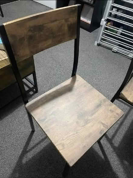 Photo of free Table and chairs (Wandsworth SW18) #2