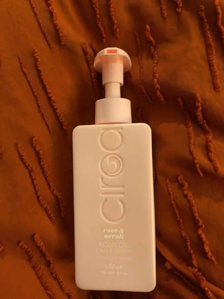 Photo of free Circa Rose and neroli, but it oil (Cavendish DE23) #1