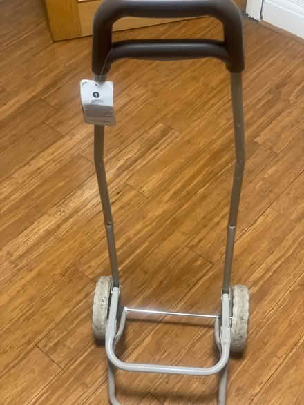 Photo of free Shopping trolley frame (UB6) #1