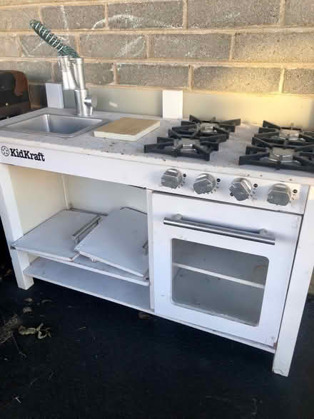 Photo of free Kids play kitchen (Glendale Heights) #3
