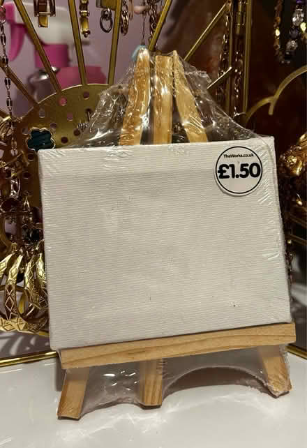 Photo of free Little painting canvas and stand (Chatham ME4) #1