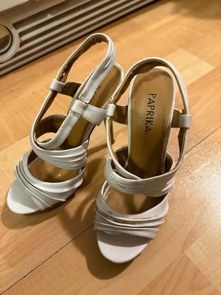 Photo of free 5” heel open toed heels size 7 (L5L 5P5) #2