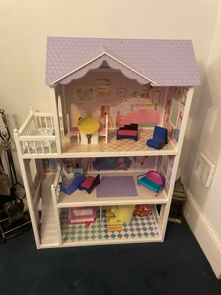Photo of free Dora‘s house (Brentford TW8) #1