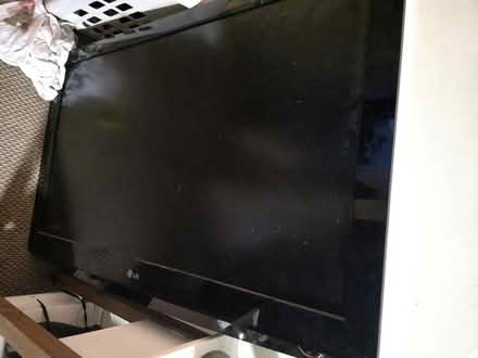Photo of free LG tv (Winnersh RG41) #1
