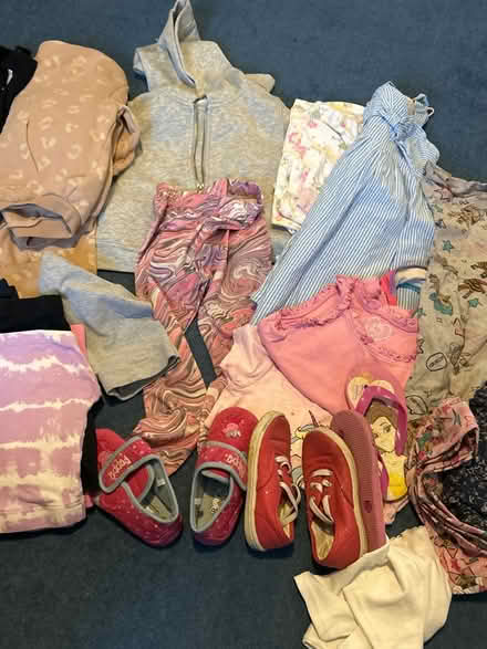 Photo of free Used Girls clothing 4-5 5-6 sizes (LE6 Groby Leicester) #1