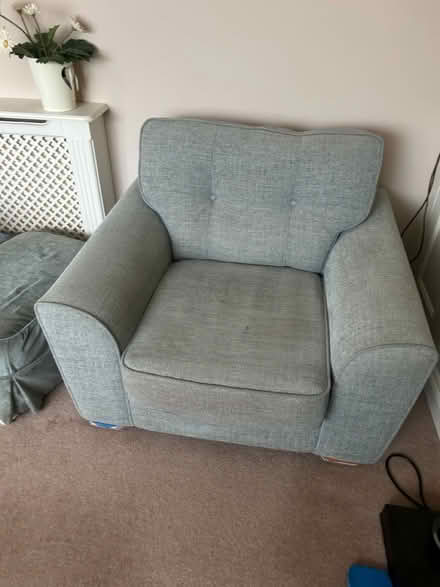 Photo of free 3 piece sofa suite (Me17) #2