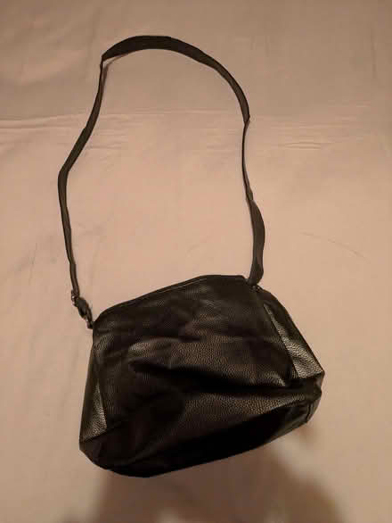 Photo of free Handbag (Yoker G14) #2