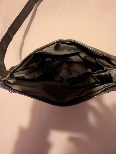 Photo of free Handbag (Yoker G14) #3