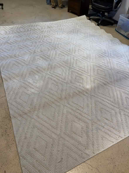 Photo of free Large rug - needs cleaning (East side of San Rafael) #2