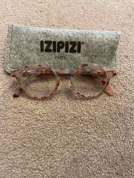 Photo of free Pair of reading glasses +1.0 (Pimlico SW1V) #1