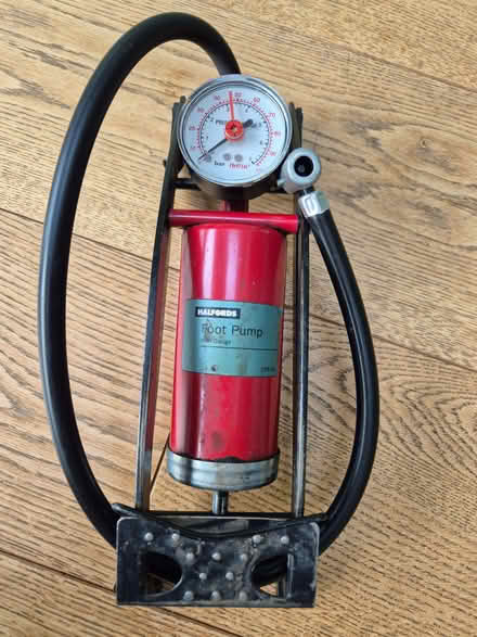 Photo of free Foot pump (Trumpington Ward CB2) #1